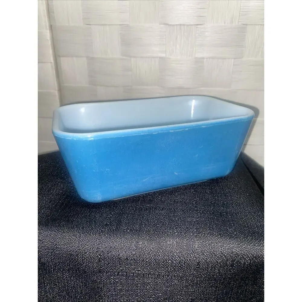 PYREX Vintage A-38 502-B Rectangle Blue No Lid Made Is USA